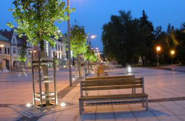 Zrekonštruované Námestie SNP - pešia zóna, autor: Ing. arch. Pavel Mikleš Zrekonštruované Námestie SNP - pešia zóna, autor: Ing. arch. Pavel Mikleš
